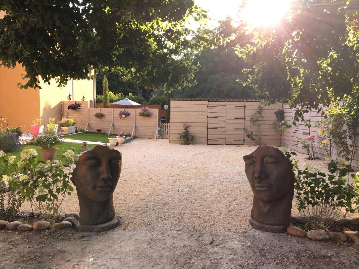 Mas Le Nathakassou Villa Cabannes Luaran gambar